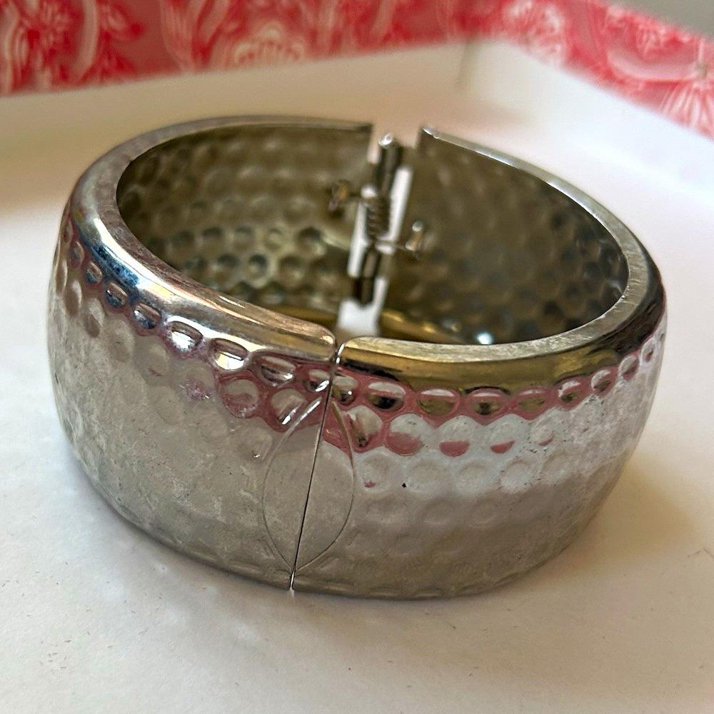 Silver Tone Hammered Metal Hinged Bangle Cuff Bracelet, No Stone